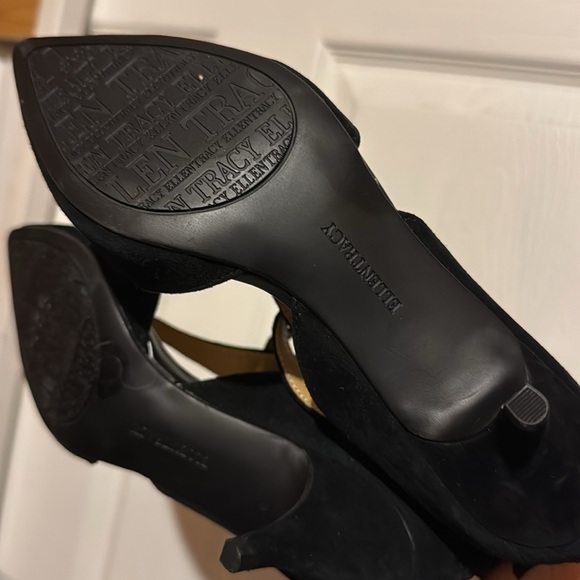 New Ellen Tracy Black T-Strap Heels - Picture 5 of 5